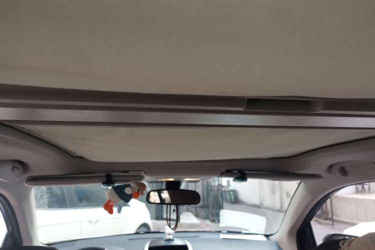 Used Renault Koleos 2010 2.5L 4x4 Comfort Edition Headliner