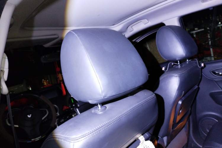 Used Renault Koleos 2010 2.5L 4x4 Comfort Edition Headliner