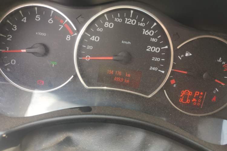 Used Renault Koleos 2010 2.5L 4x4 Comfort Edition Instrument Cluster