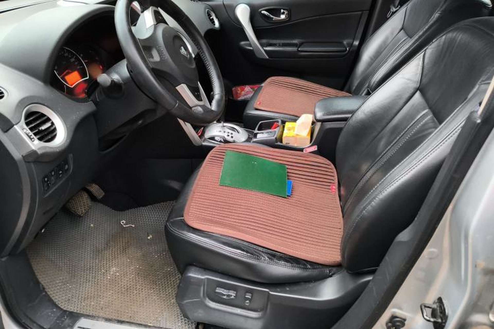 Used Renault Koleos 2010 2.5L Two-Wheel Drive Comfort Version Left Front Seat