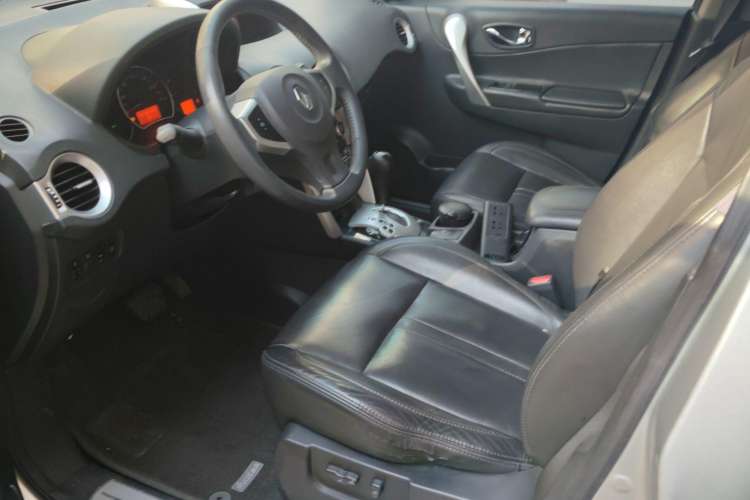 Used Renault Koleos 2010 2.5L 4x4 Comfort Edition Left Front Seat