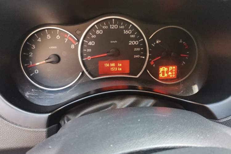 Used Renault Koleos 2010 2.5L 4x4 Comfort Edition Odometer Close Up