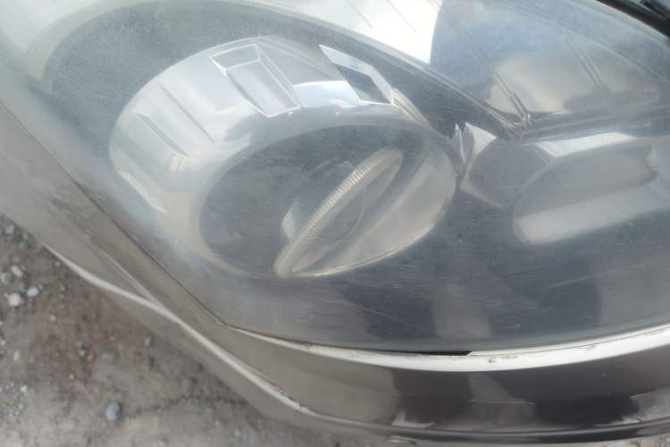 Used Renault Koleos 2010 2.5L 4x4 Comfort Edition Right Front Headlight
