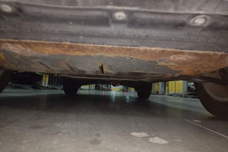 Used Renault Koleos 2010 2.5L 4x4 Comfort Edition Chassis Front