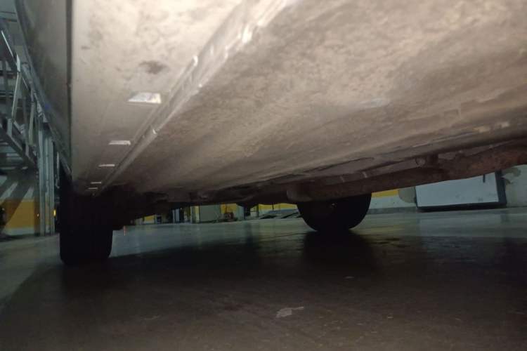 Used Renault Koleos 2010 2.5L 4x4 Comfort Edition Chassis Front Right