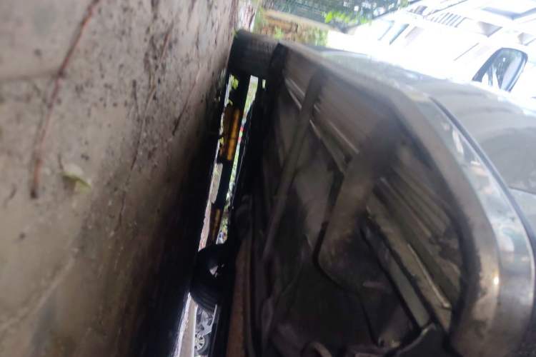 Used Renault Koleos 2010 2.5L Two-Wheel Drive Comfort Version Chassis Rear Left