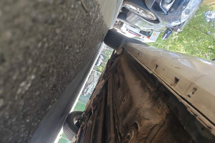 Used Renault Koleos 2010 2.5L 4x4 Comfort Edition Chassis Rear Left