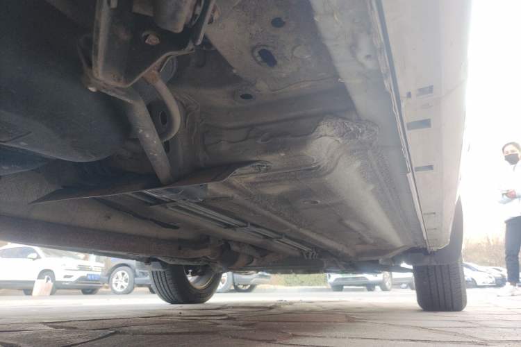 Used Renault Koleos 2010 2.5L Four-Wheel Drive Bose Limited Edition Chassis Rear Right