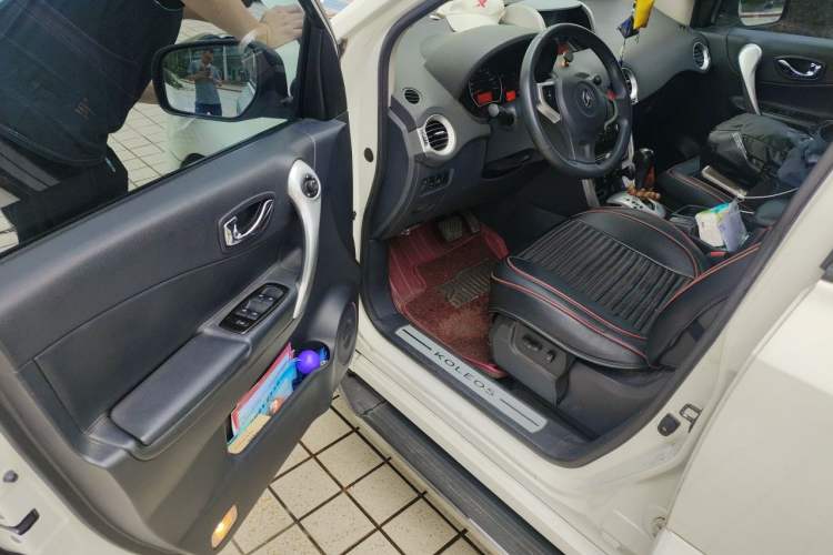 Used Renault Koleos 2010 2.5L Two-Wheel-Drive Luxury Version Driver Seat