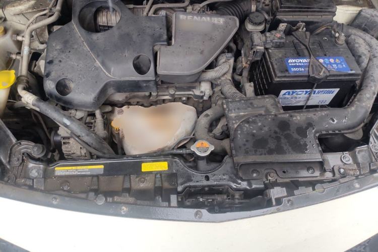 Used Renault Koleos 2010 2.5L Two-Wheel Drive Comfort Version Engine Bay