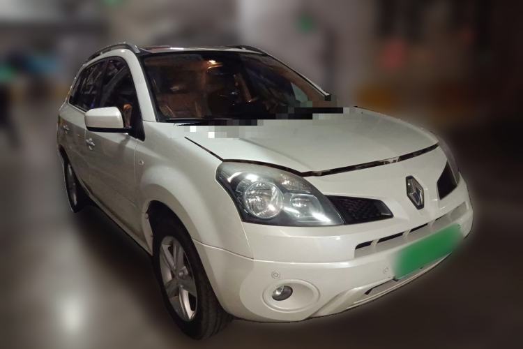 Used Renault Koleos 2010 2.5L 4x4 Comfort Edition Front Right 45 Deg