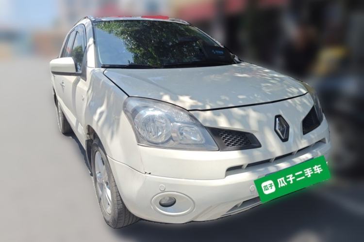 Used Renault Koleos 2010 2.5L 4x4 Comfort Edition Front Right 45 Deg