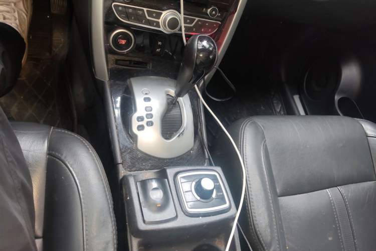 Used Renault Koleos 2010 2.5L Two-Wheel Drive Comfort Version Gear Lever