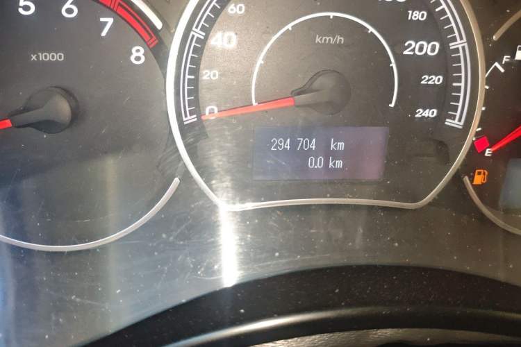 Used Renault Koleos 2010 2.5L 4x4 Comfort Edition Odometer Close Up