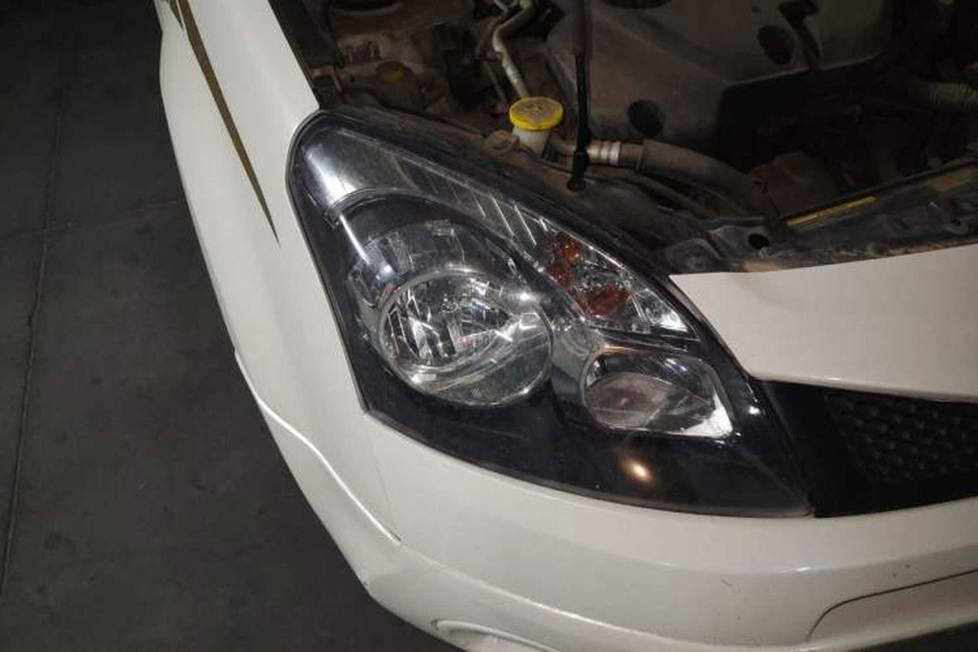 Used Renault Koleos 2010 2.5L Two-Wheel Drive Fashion Edition Right Front Headlight