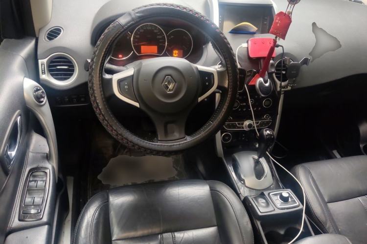 Used Renault Koleos 2010 2.5L Two-Wheel Drive Comfort Version Steering Wheel