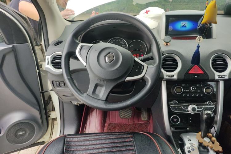 Used Renault Koleos 2010 2.5L Two-Wheel-Drive Luxury Version Steering Wheel