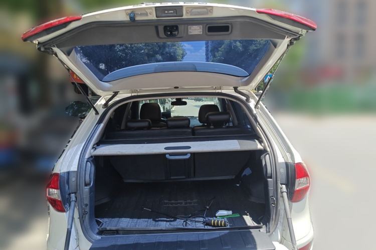 Used Renault Koleos 2010 2.5L 4x4 Comfort Edition Trunk