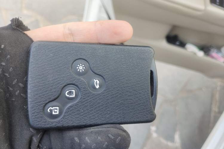 Used Renault Koleos 2010 2.5L Four-Wheel Drive Bose Limited Edition Vehicle Key
