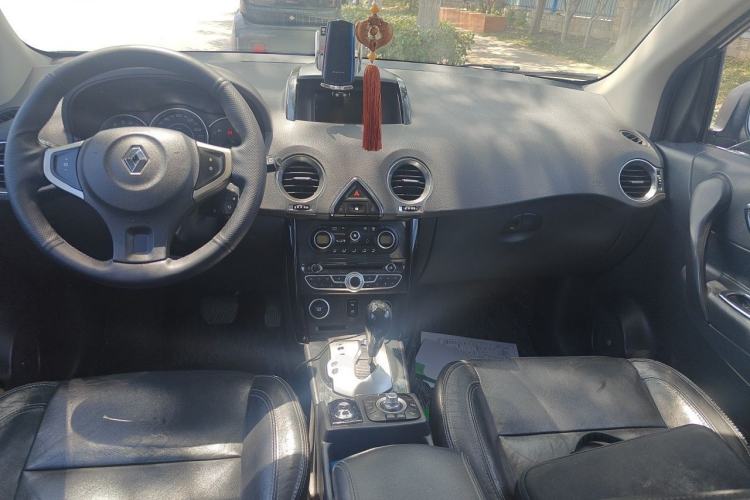 Used Renault Koleos 2012 2.5L Two-Wheel Drive Comfort Edition with Navigation Center Console