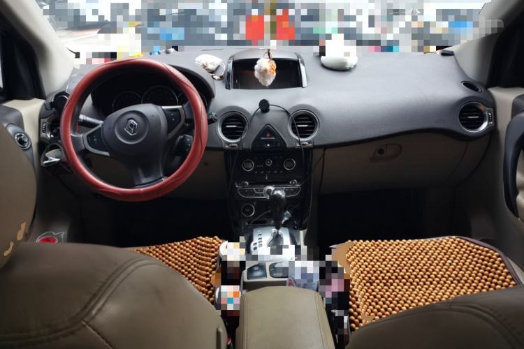 Used Renault Koleos 2012 2.5L Two-Wheel Drive Comfort Edition with Navigation Center Console