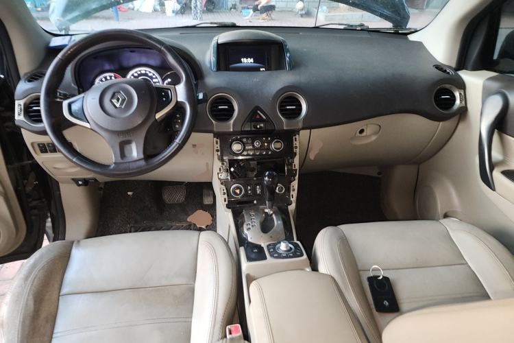 Used Renault Koleos 2012 2.5L 4x4 Comfort Edition with Navigation Center Console