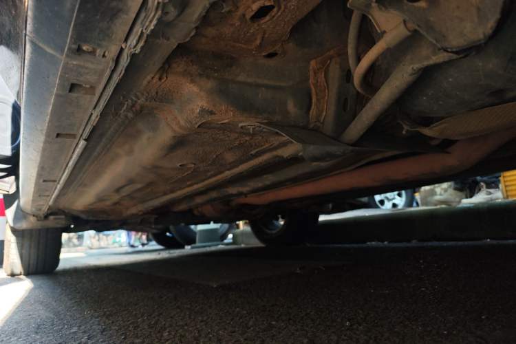 Used Renault Koleos 2012 2.5L Two-Wheel Drive Comfort Edition with Navigation Chassis Rear Left