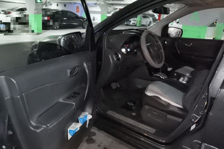 Used Renault Koleos 2012 2.5L 4x4 Luxury Navigation Edition Driver Seat