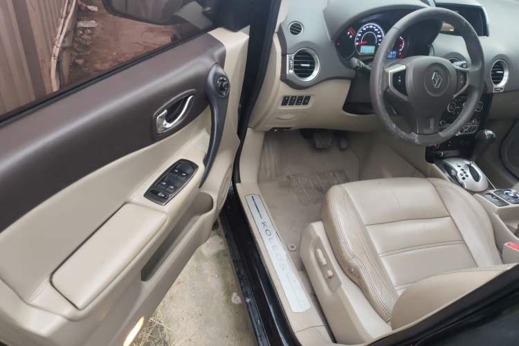 Used Renault Koleos 2012 2.5L Two-Wheel Drive Comfort Edition with Navigation Driver Seat