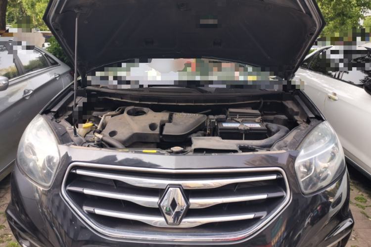 Used Renault Koleos 2012 2.5L Two-Wheel Drive Comfort Edition with Navigation Engine Bay