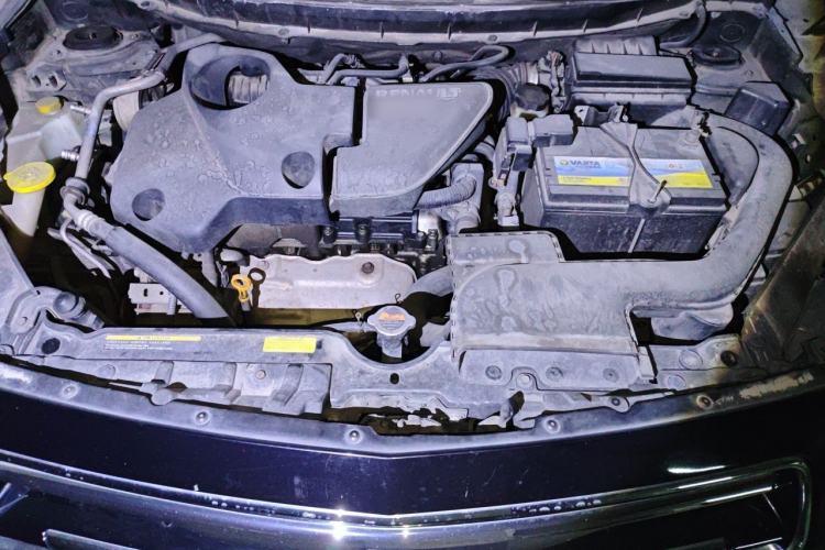 Used Renault Koleos 2012 2.5L Two-Wheel Drive Comfort Edition with Navigation Engine Bay