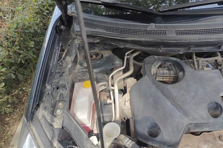 Used Renault Koleos 2012 2.5L Two-Wheel Drive Comfort Edition with Navigation Engine Bay Right