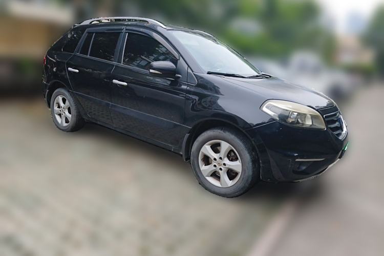 Used Renault Koleos 2012 2.5L Two-Wheel Drive Comfort Edition with Navigation Front Right 45 Deg