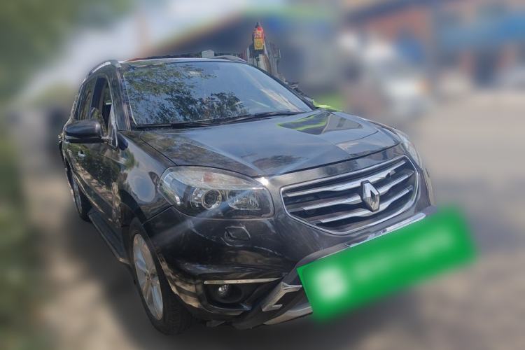 Used Renault Koleos 2012 2.5L Two-Wheel Drive Comfort Edition with Navigation Front Right 45 Deg