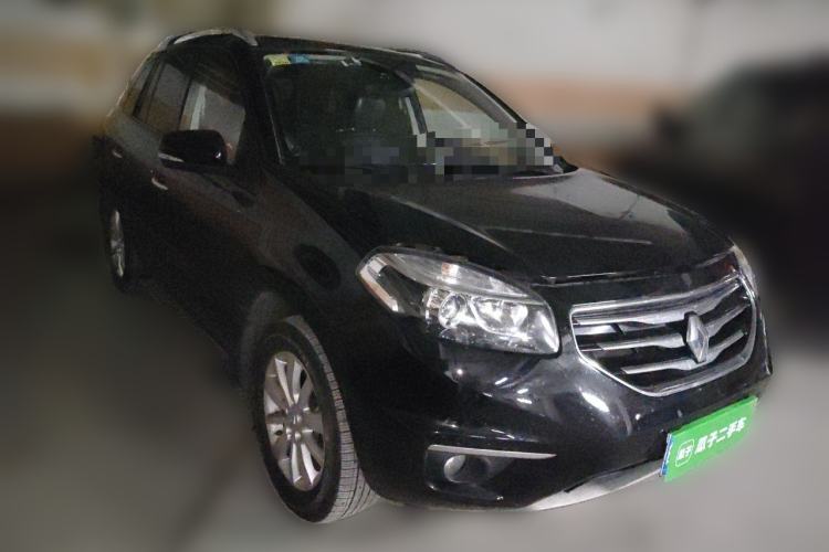 Used Renault Koleos 2012 2.5L 4x4 Comfort Edition with Navigation Front Right 45 Deg