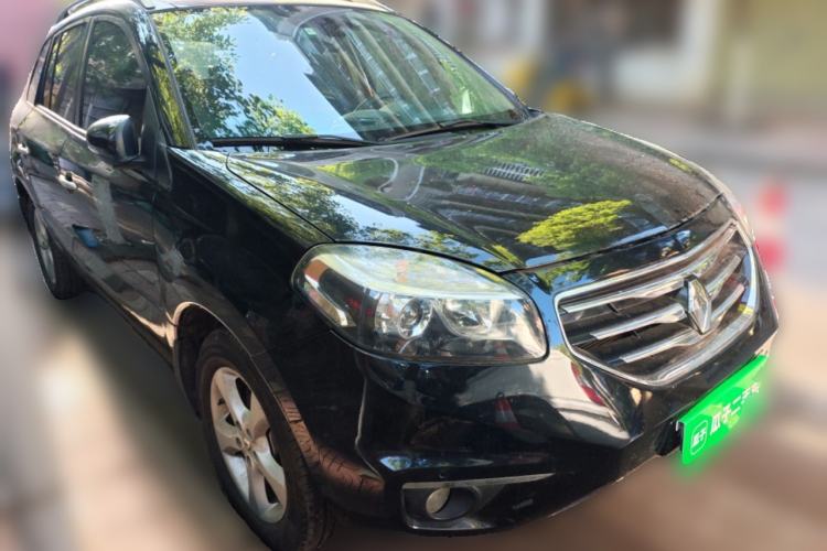 Used Renault Koleos 2012 2.5L Two-Wheel Drive Comfort Edition with Navigation Front Right 45 Deg