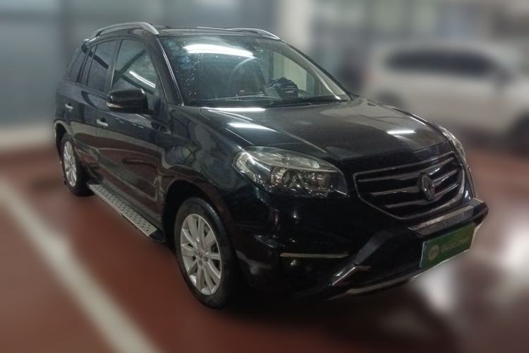 Used Renault Koleos 2012 2.5L 4x4 Comfort Edition with Navigation Front Right 45 Deg