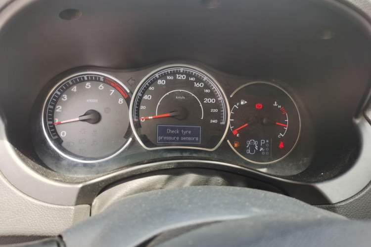 Used Renault Koleos 2012 2.5L 4x4 Comfort Edition with Navigation Instrument Cluster