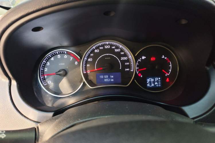 Used Renault Koleos 2012 2.5L Two-Wheel Drive Comfort Edition with Navigation Instrument Cluster
