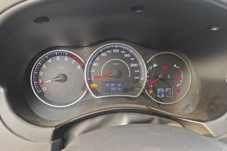Used Renault Koleos 2012 2.5L 4x4 Comfort Edition with Navigation Instrument Cluster