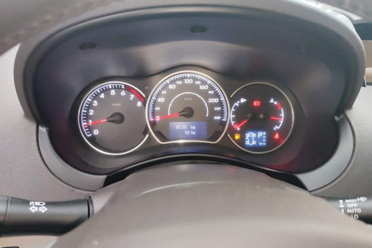 Used Renault Koleos 2012 2.5L Two-Wheel Drive Comfort Edition with Navigation Instrument Cluster