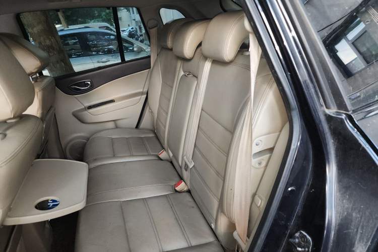 Used Renault Koleos 2012 2.5L 4x4 Comfort Edition with Navigation Left Rear Seat