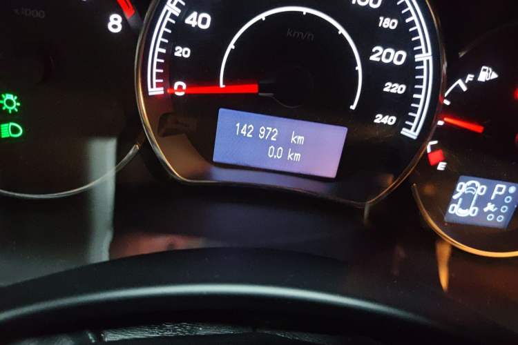 Used Renault Koleos 2012 2.5L Two-Wheel Drive Comfort Edition with Navigation Odometer Close Up