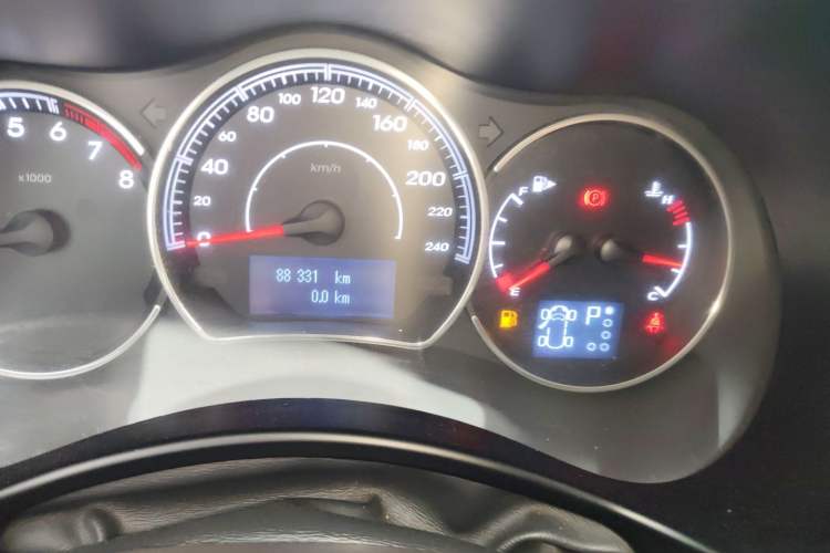 Used Renault Koleos 2012 2.5L Two-Wheel Drive Comfort Edition with Navigation Odometer Close Up