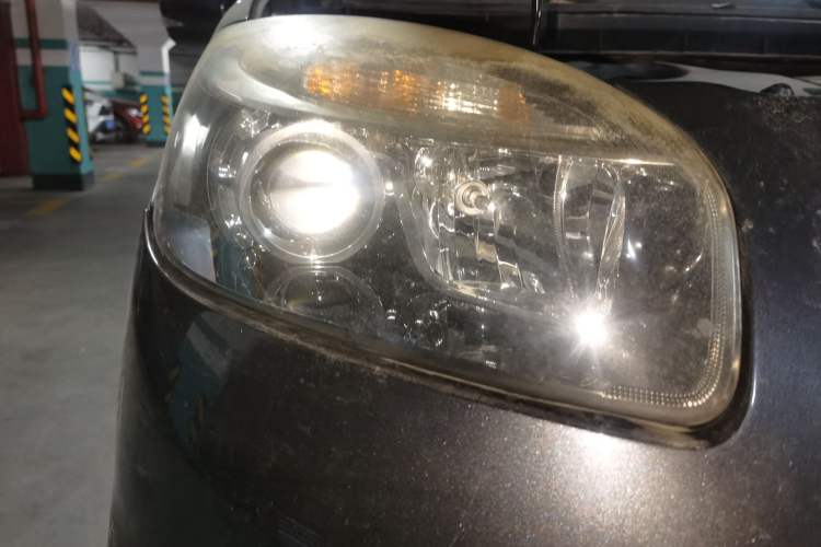 Used Renault Koleos 2012 2.5L Two-Wheel Drive Comfort Edition with Navigation Right Front Headlight