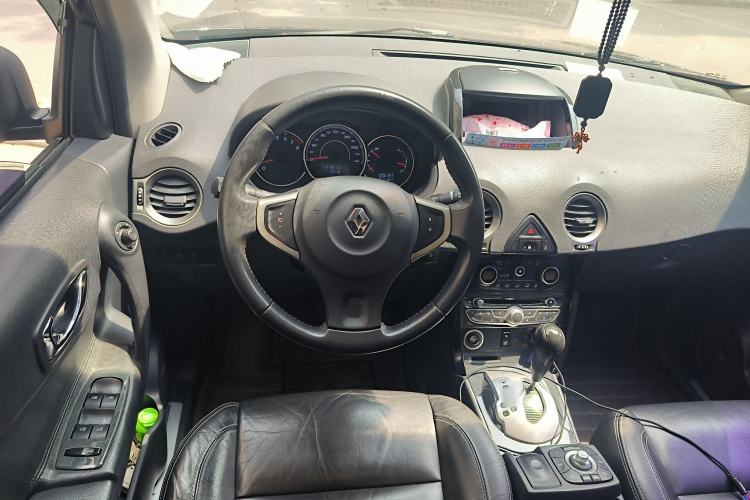 Used Renault Koleos 2012 2.5L Two-Wheel Drive Comfort Edition with Navigation Steering Wheel
