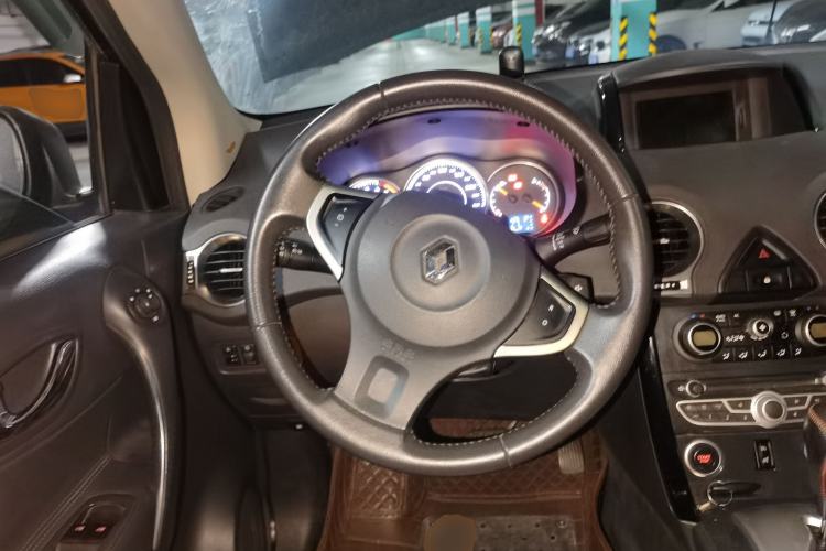 Used Renault Koleos 2012 2.5L Two-Wheel Drive Comfort Edition with Navigation Steering Wheel