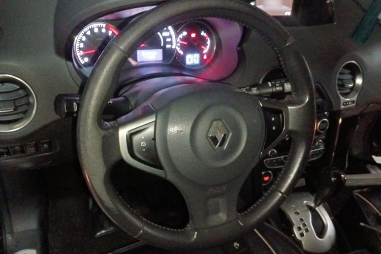Used Renault Koleos 2012 2.5L 4x4 Comfort Edition with Navigation Steering Wheel