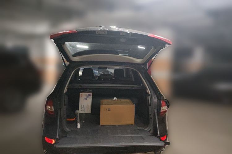 Used Renault Koleos 2012 2.5L 4x4 Comfort Edition with Navigation Trunk