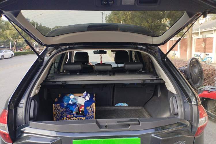 Used Renault Koleos 2012 2.5L 4x4 Luxury Navigation Edition Trunk